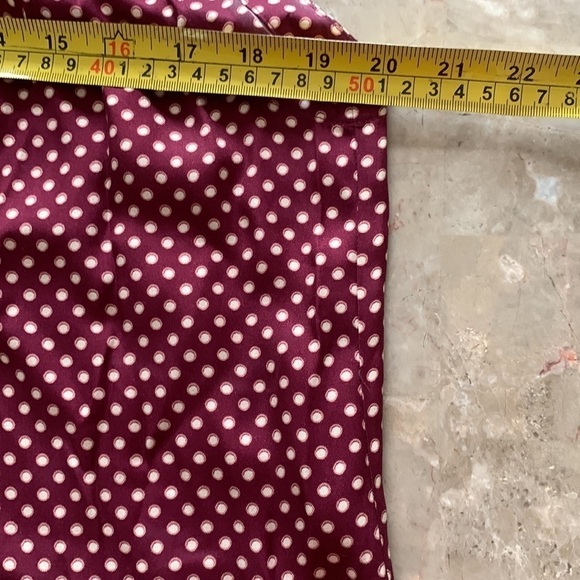 REBECCA TAYLOR Tailored Polka dot maroon tank top blouse size L key hole silk - Picture 9 of 9